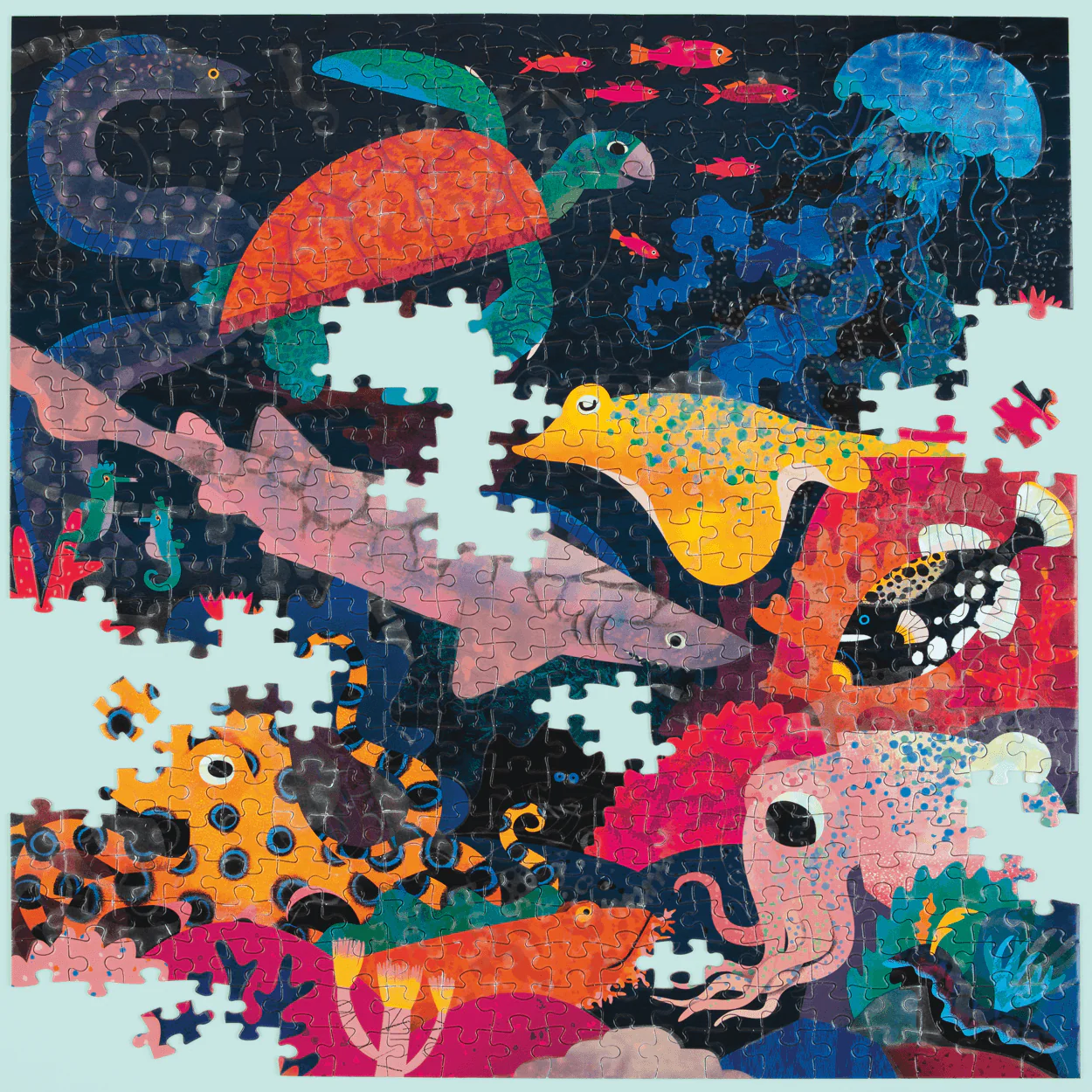 Ocean Illuminated 500 Piece Glow in the Dark Family Puzzle - Image 4